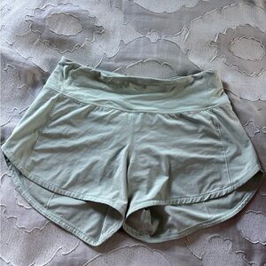 Lululemon Light/Mint Green Speed Up Shorts Size 4 4”